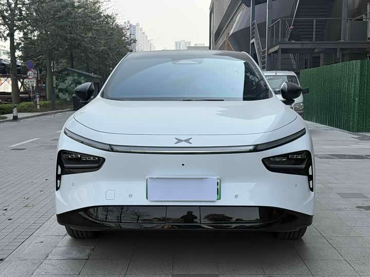 Фото 2 - XPeng G7