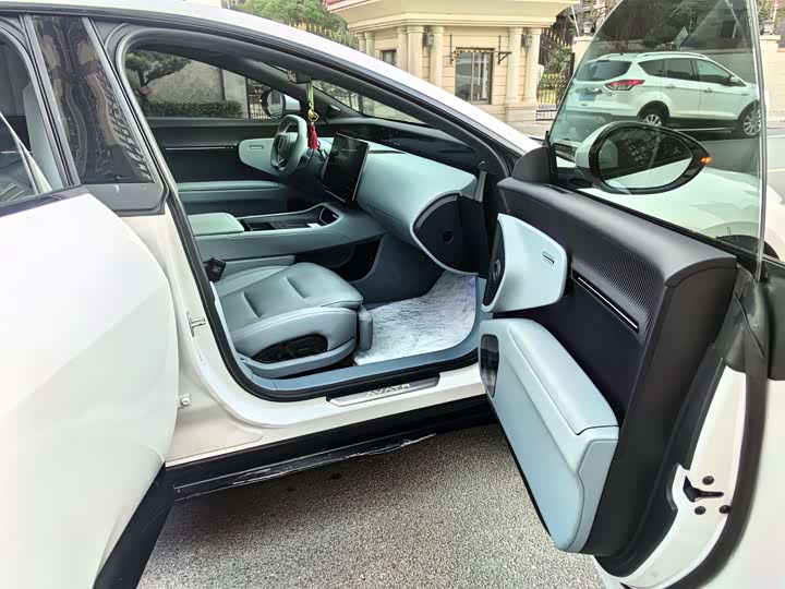 Фото 9 - Avatr 12