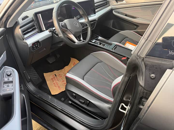 Фото 4 - Volkswagen Lamando L