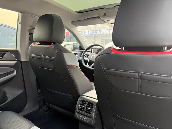 Фото 9 - Volkswagen Lamando L