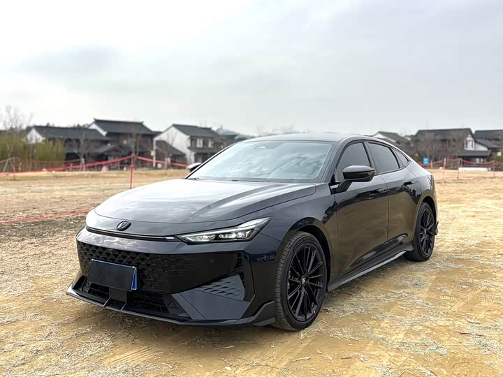 Фото 1 - Changan UNI-V