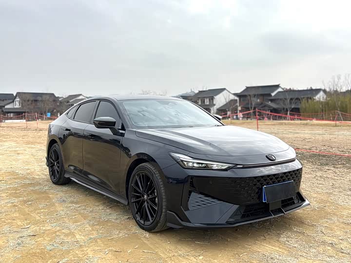 Фото 3 - Changan UNI-V