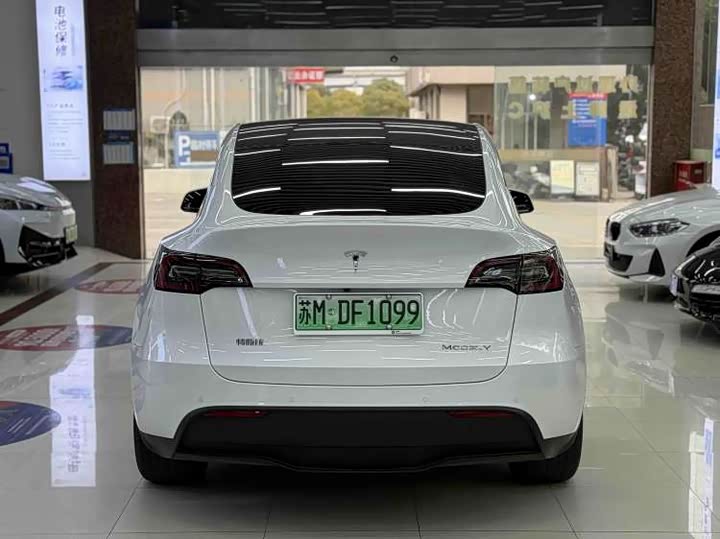 Фото 5 - Tesla Model Y