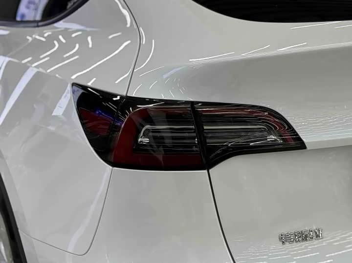 Фото 7 - Tesla Model Y