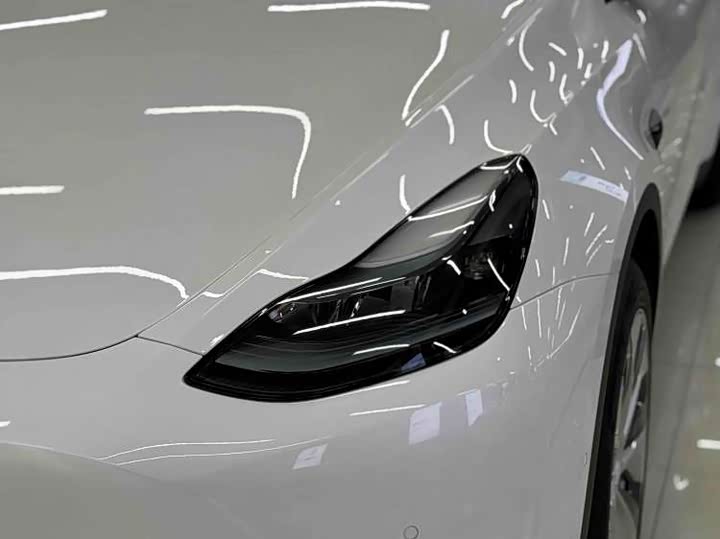 Фото 8 - Tesla Model Y