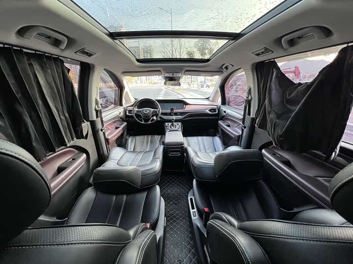 Фото 7 - GAC Trumpchi M6