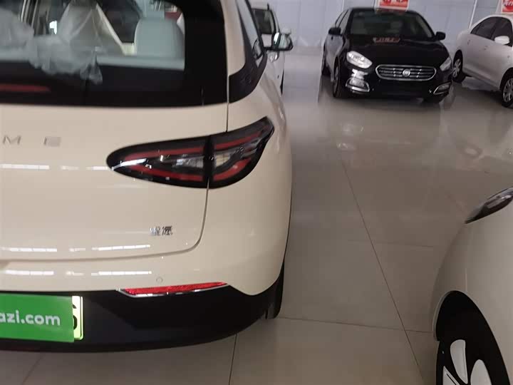 Фото 8 - Geely Galaxy Geome