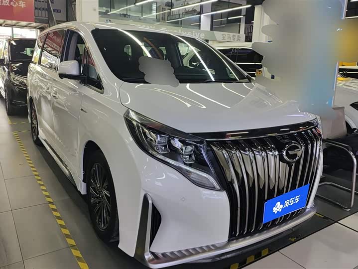 Фото 1 - GAC Trumpchi M8