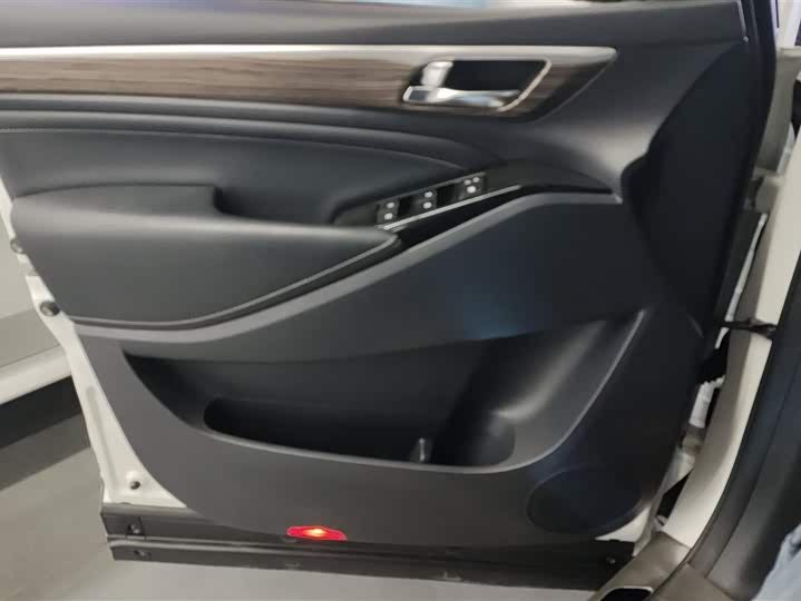 Фото 7 - GAC Trumpchi M8