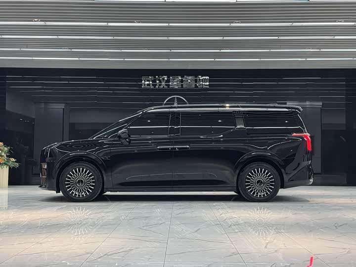 Фото 5 - Zeekr 009