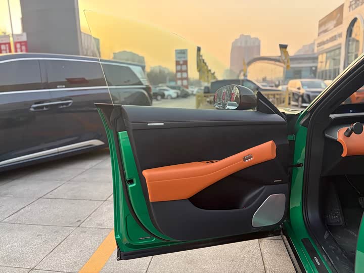 Фото 9 - Xiaomi YU7