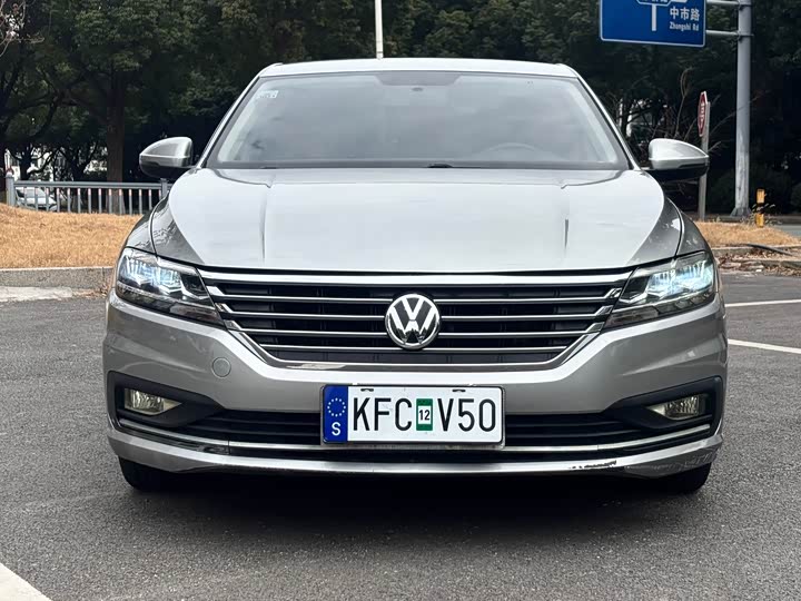 Фото 2 - Volkswagen Lavida