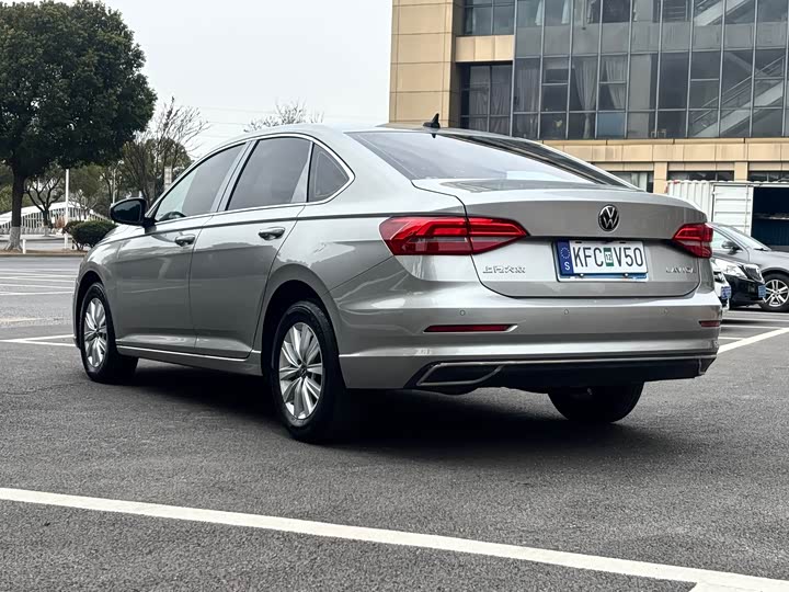 Фото 5 - Volkswagen Lavida