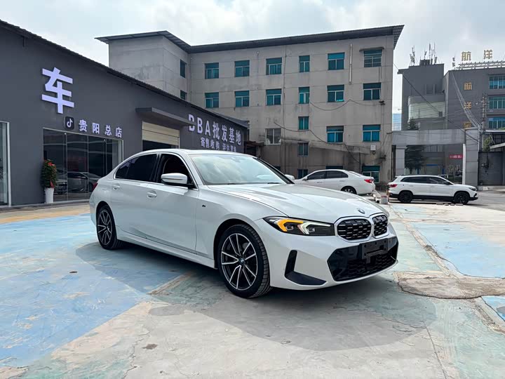 Фото 3 - BMW 3 Series