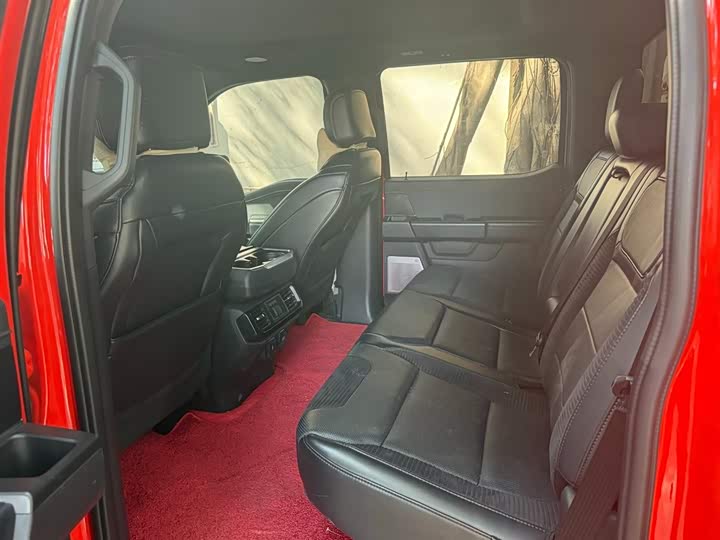 Фото 9 - Ford F-150 Raptor