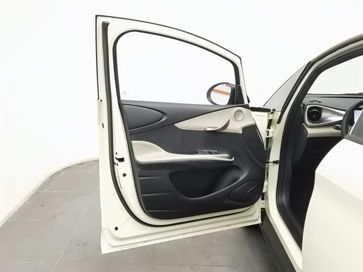 Фото 8 - BYD Dolphin