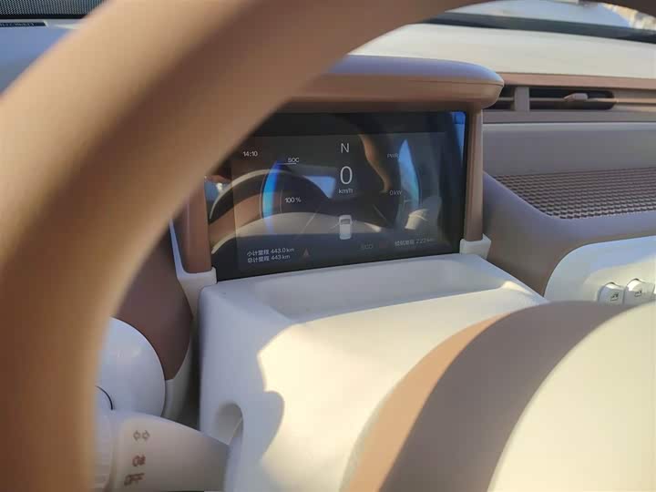 Фото 4 - Bestune Pony