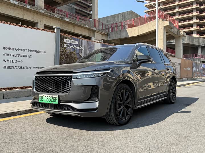 Фото 2 - LiXiang One