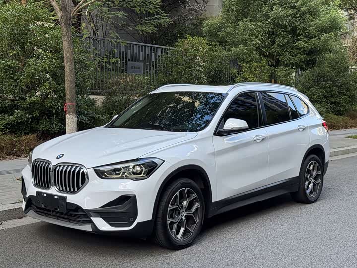 Фото 1 - BMW X1