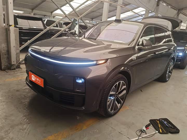 Фото 1 - LiXiang L7