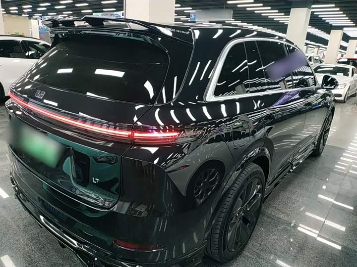 Фото 7 - LiXiang L7