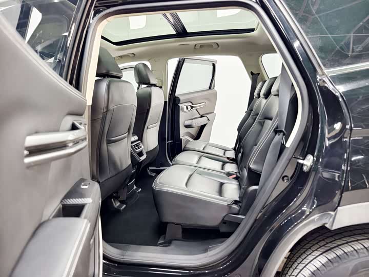 Фото 9 - Geely Okavango