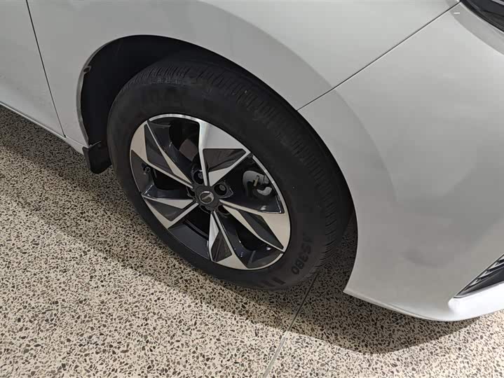 Фото 6 - GAC Trumpchi M6