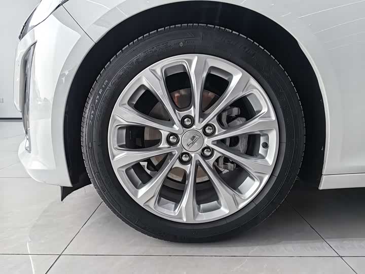 Фото 4 - Cadillac CT5