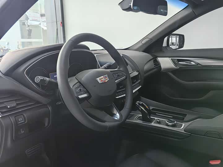 Фото 5 - Cadillac CT5
