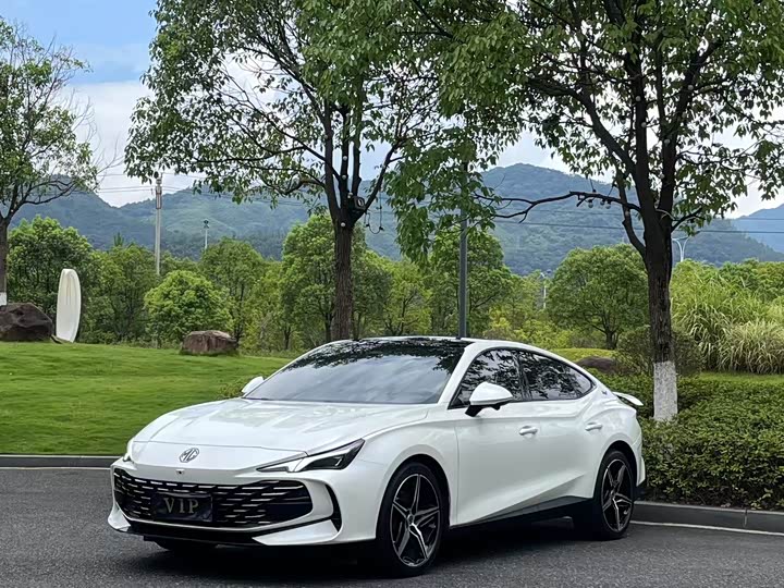 Фото 1 - MG Motor 7