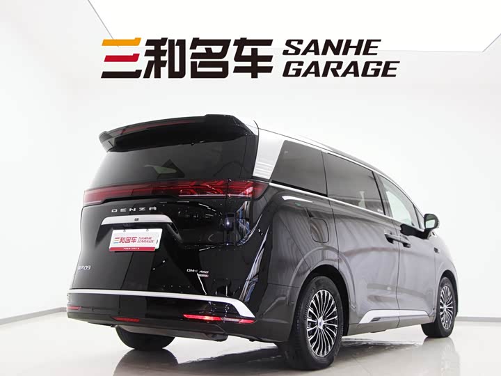 Фото 7 - Denza D9