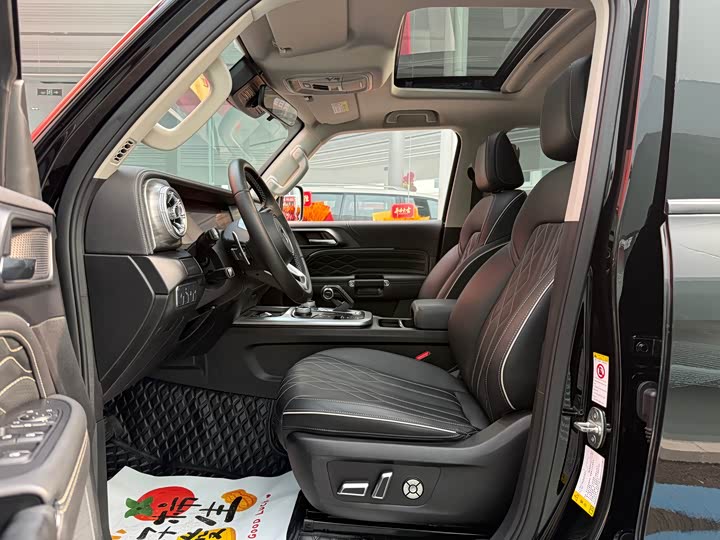 Фото 7 - Tank 300