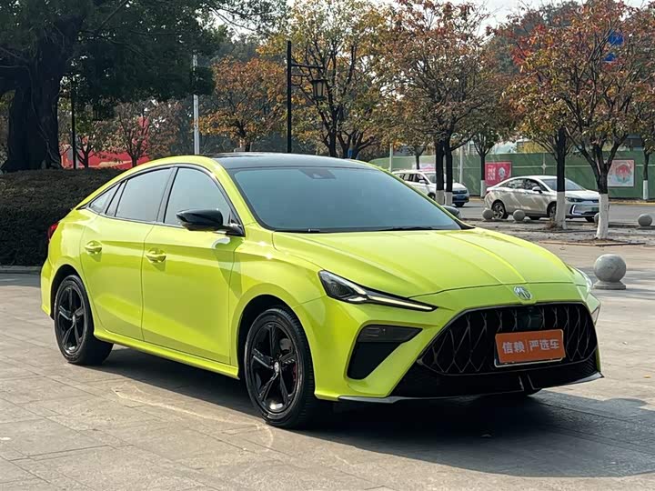 Фото 2 - MG Motor 5 Scorpio