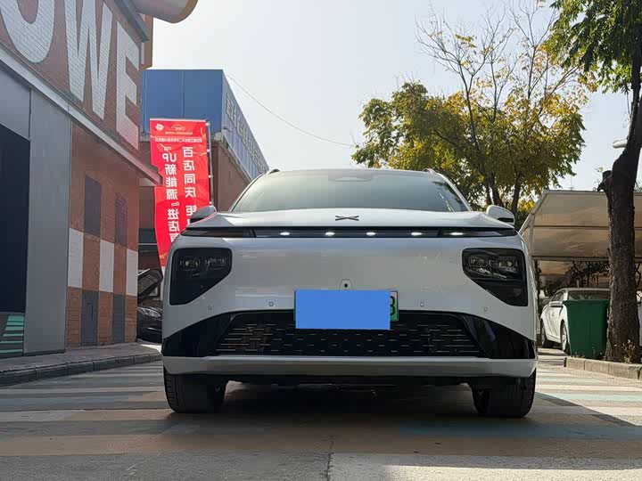 Фото 2 - XPeng G9