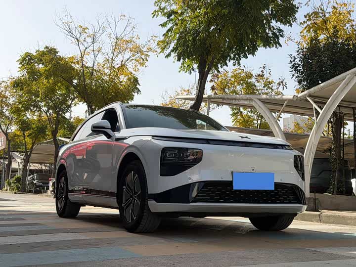 Фото 3 - XPeng G9