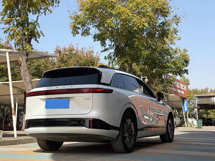 Фото 7 - XPeng G9