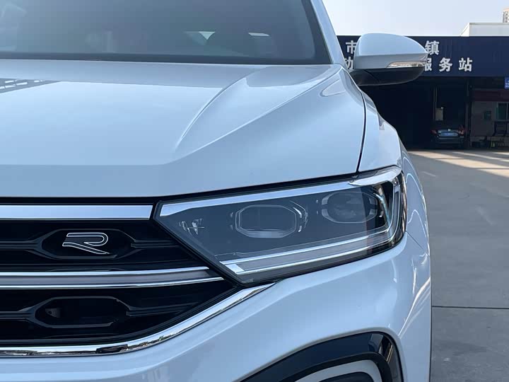 Фото 3 - Volkswagen T-Roc