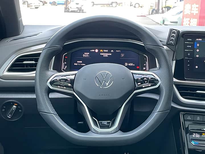 Фото 7 - Volkswagen T-Roc