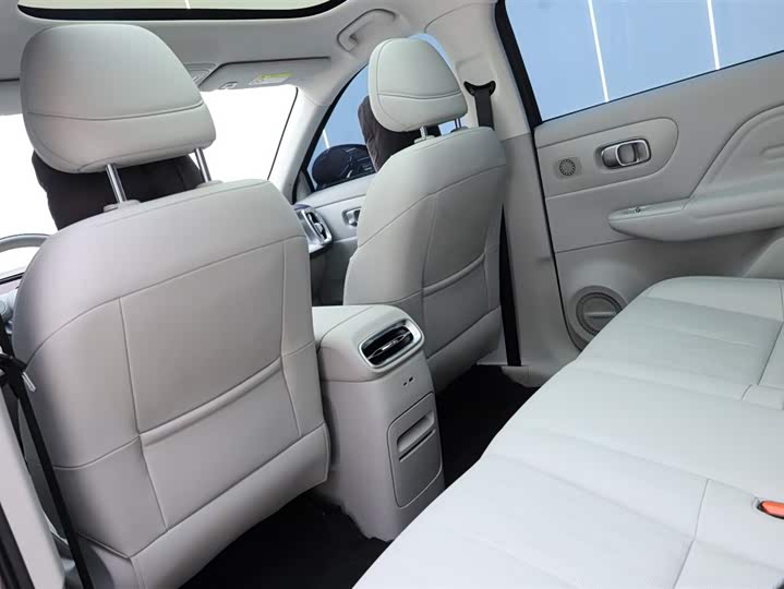 Фото 5 - Leapmotor B01