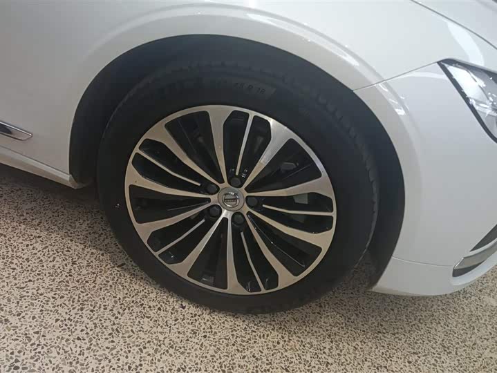 Фото 6 - Volvo S90