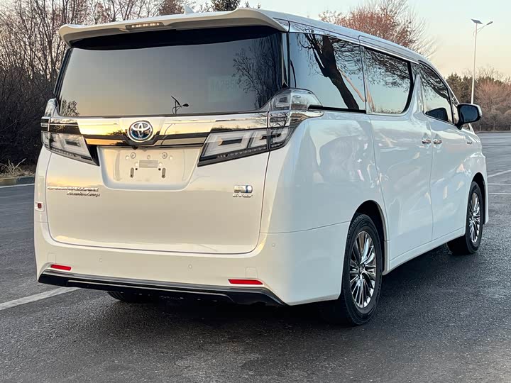 Фото 4 - Toyota Vellfire