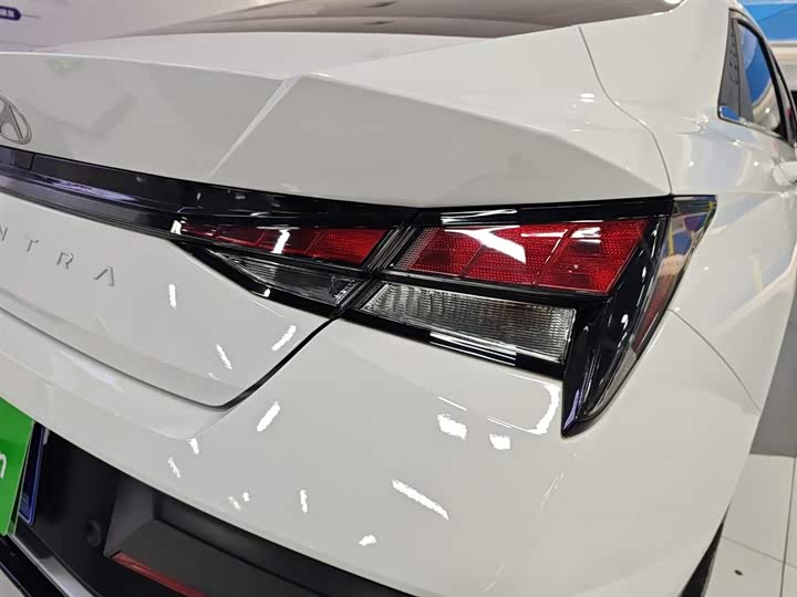 Фото 8 - Hyundai Elantra N line