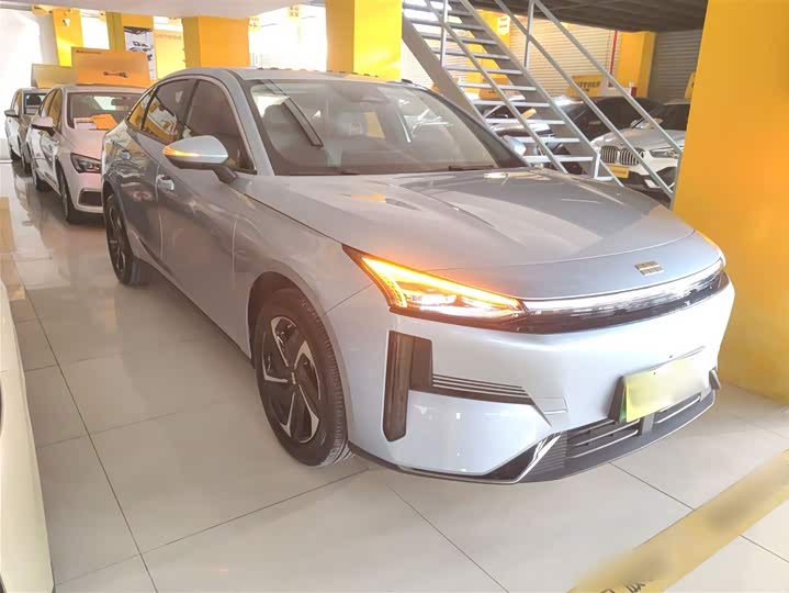 Фото 4 - Geely Galaxy L6