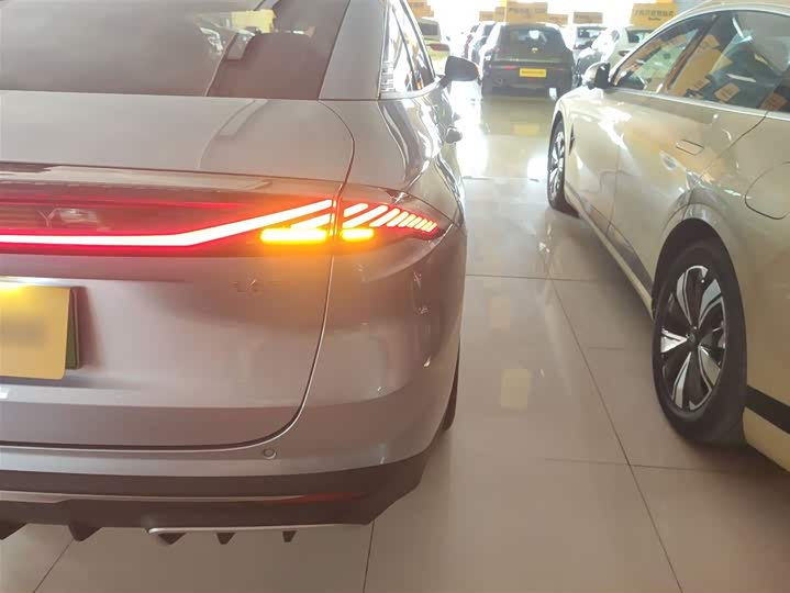 Фото 8 - Geely Galaxy L6