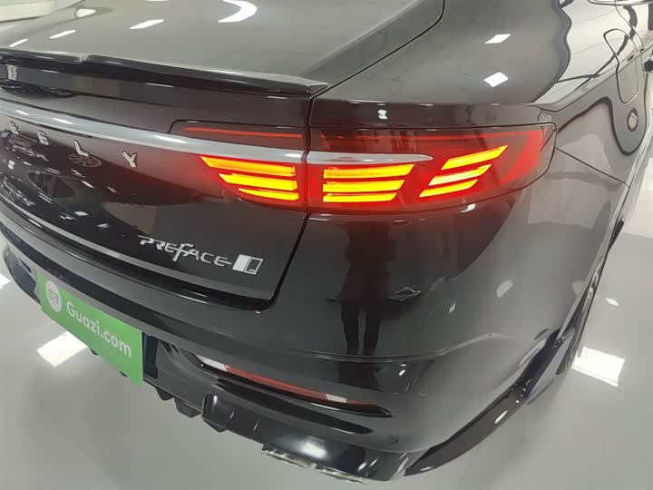 Фото 8 - Geely Preface