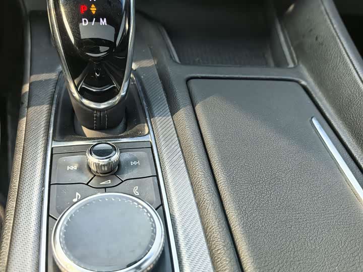 Фото 6 - Cadillac CT5