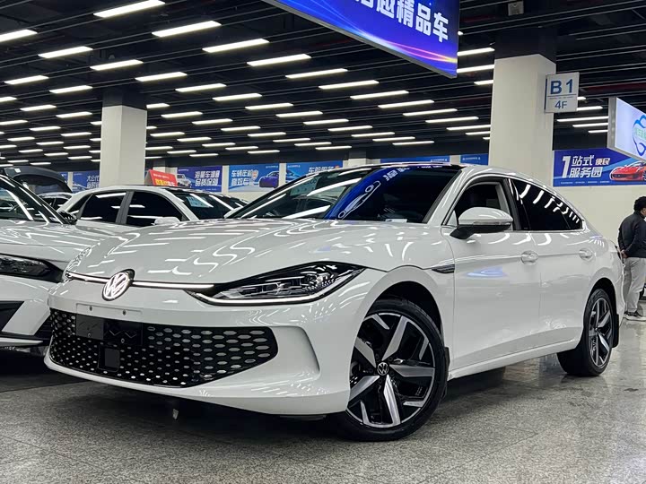 Фото 2 - Volkswagen Lamando L