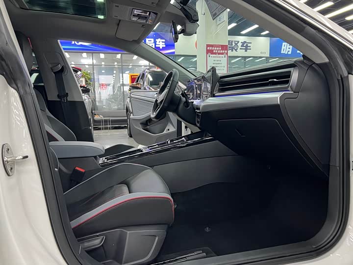 Фото 7 - Volkswagen Lamando L