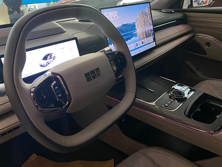 Фото 9 - Geely Galaxy Starshine 8 EM-i