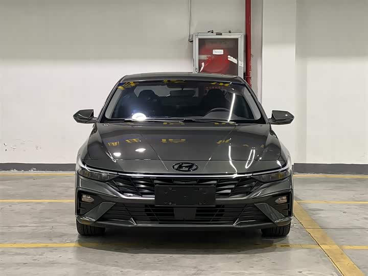 Фото 2 - Hyundai Elantra N line